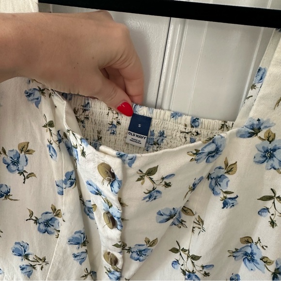 Old Navy Floral Puff Sleeve Dress - Picture 2 of 3